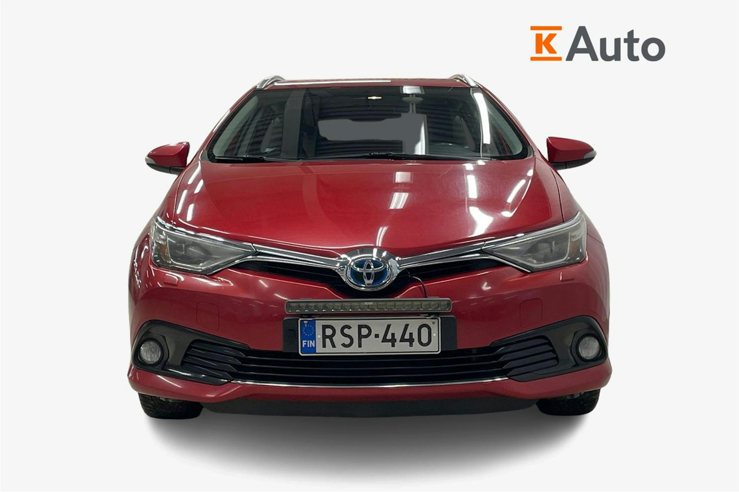 punainen Toyota Auris 2016 kuva 5.
