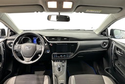 sininen Toyota Auris 2016 kuva 9.