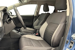 sininen Toyota Auris 2016 kuva 10.