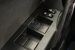 sininen Toyota Auris 2016 kuva 17.