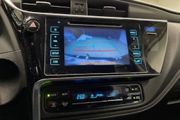 Harmaa Toyota Auris 2016 kuva 21.