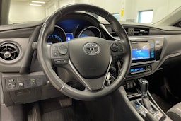 Harmaa Toyota Auris 2016 kuva 26.