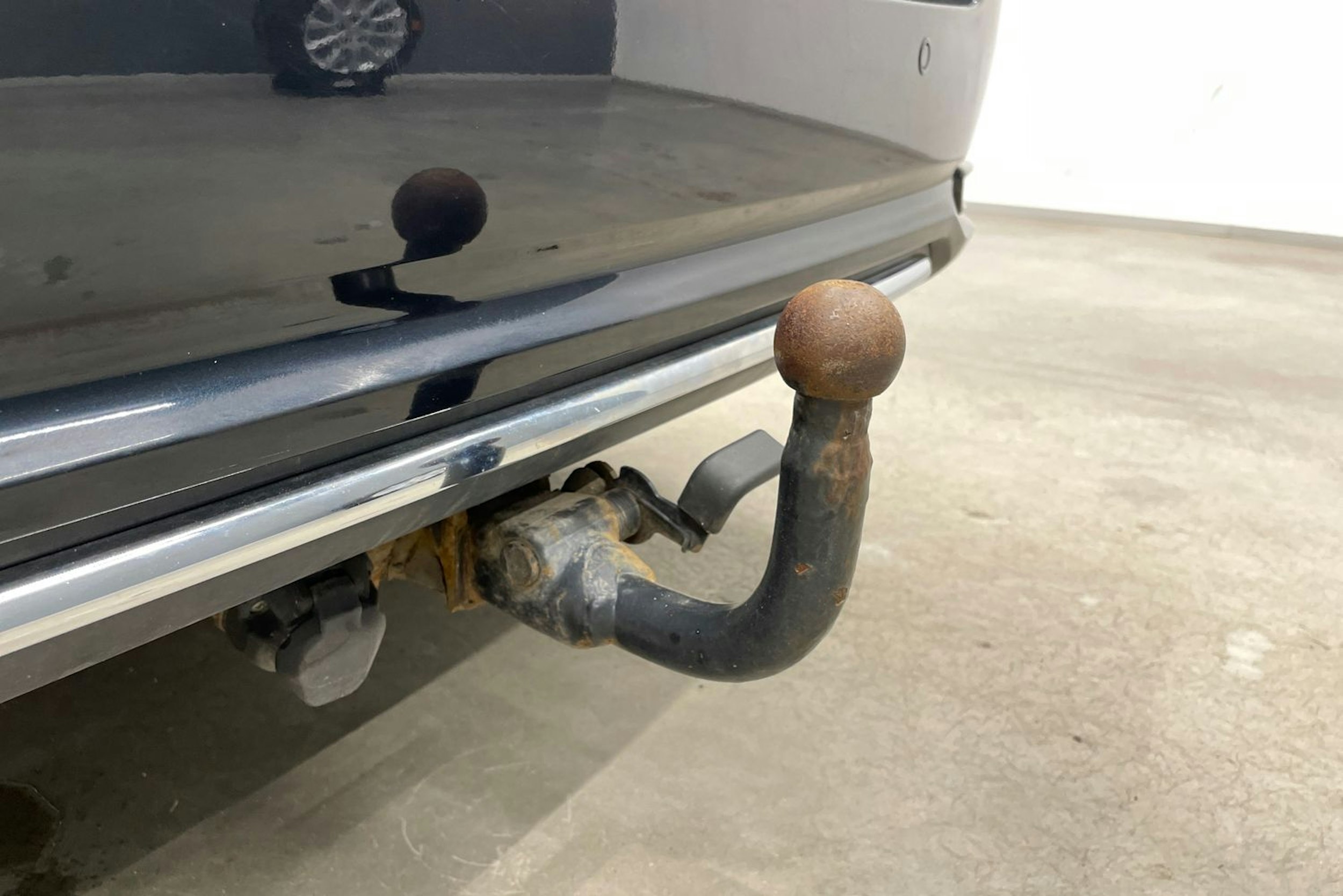 Harmaa Toyota Auris 2016 kuva 29.