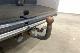 Harmaa Toyota Auris 2016 kuva 29.