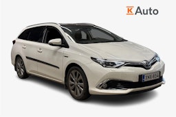 valkoinen Toyota Auris 2016 kuva 1.