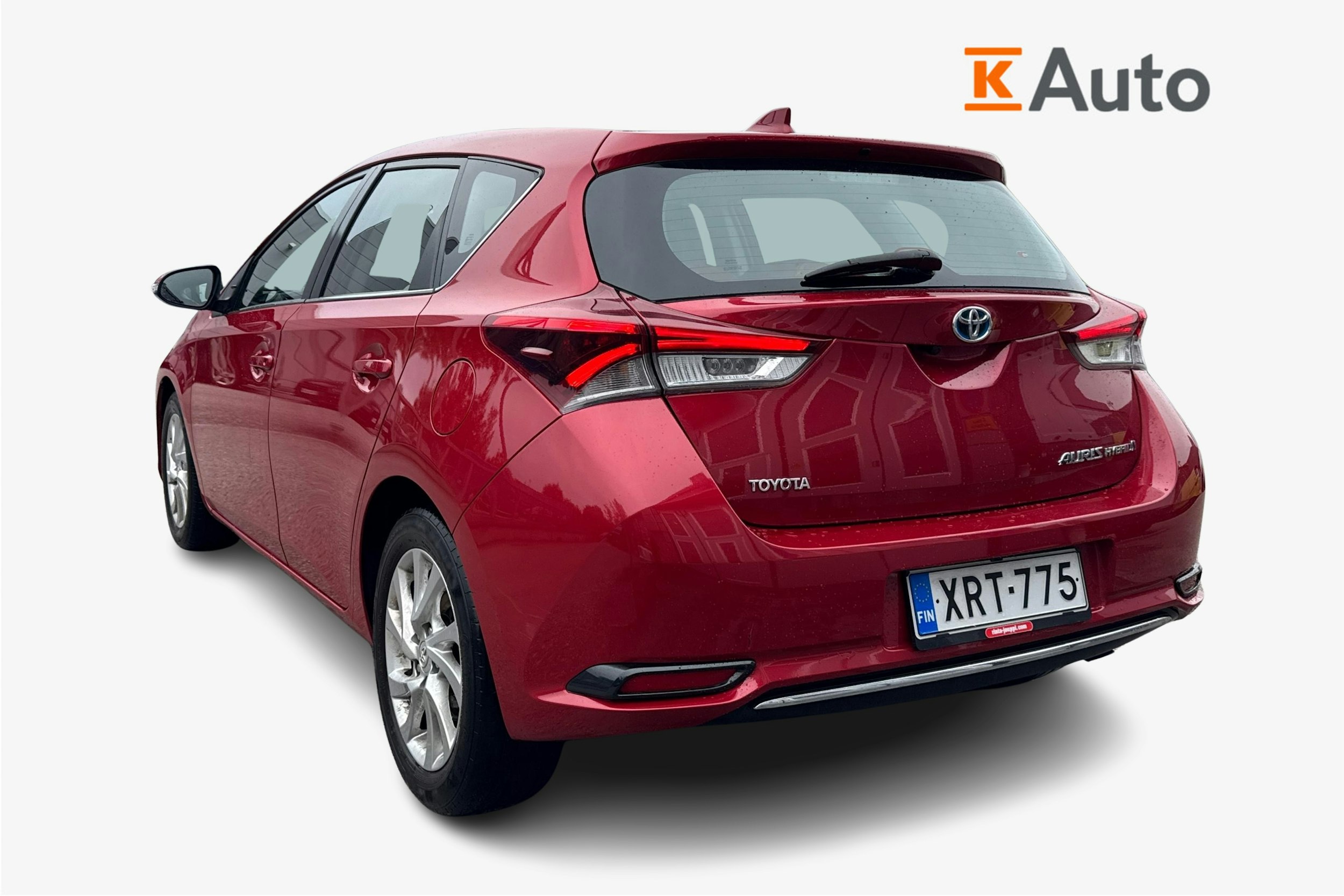 punainen Toyota Auris 2016 kuva 2.