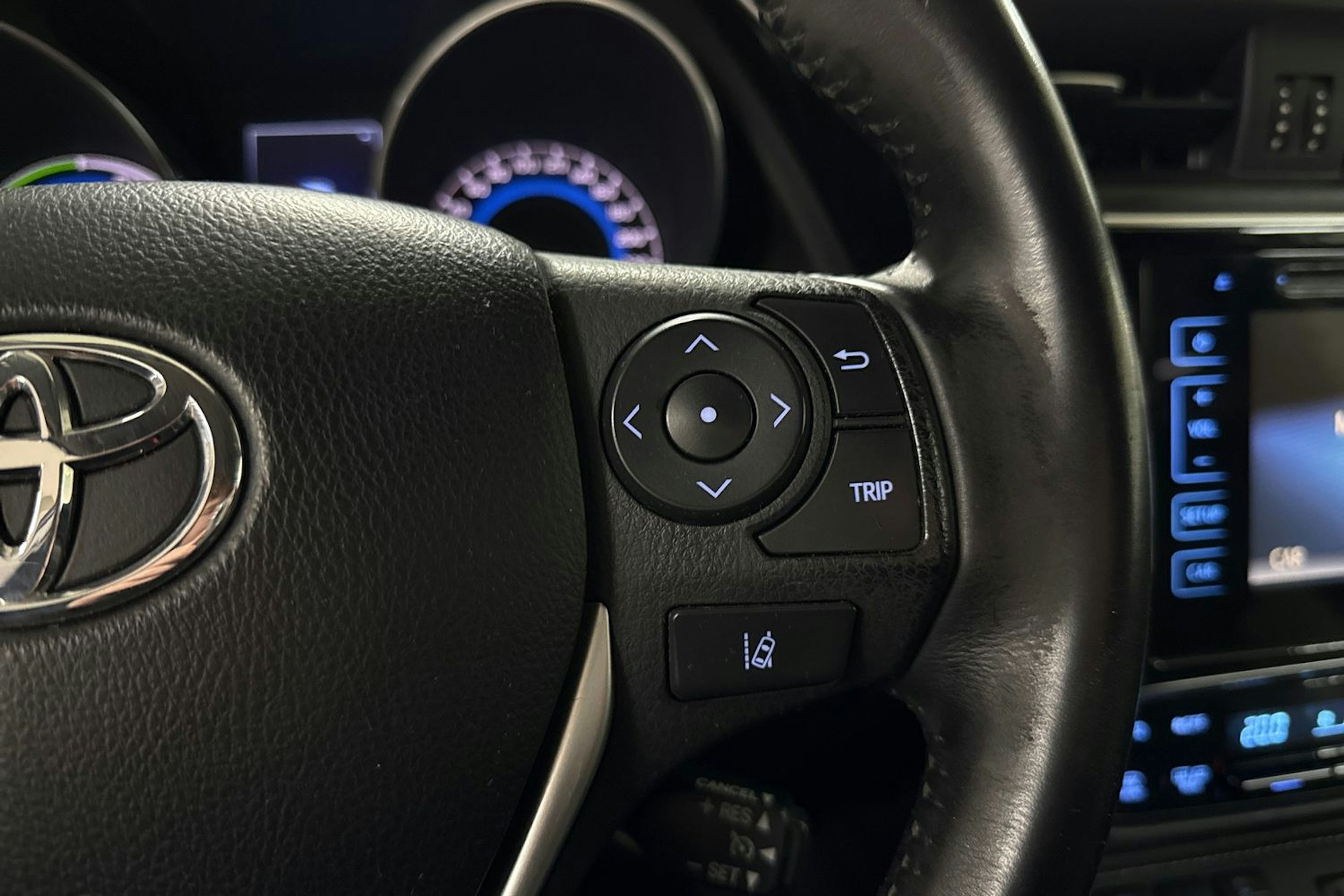 valkoinen Toyota Auris 2016 kuva 14.