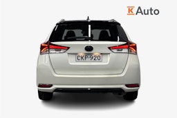 valkoinen Toyota Auris 2017 kuva 3.