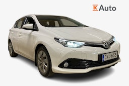 valkoinen Toyota Auris 2017 kuva 1.