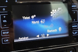 valkoinen Toyota Auris 2017 kuva 19.