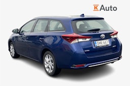 sininen Toyota Auris 2017 kuva 2.