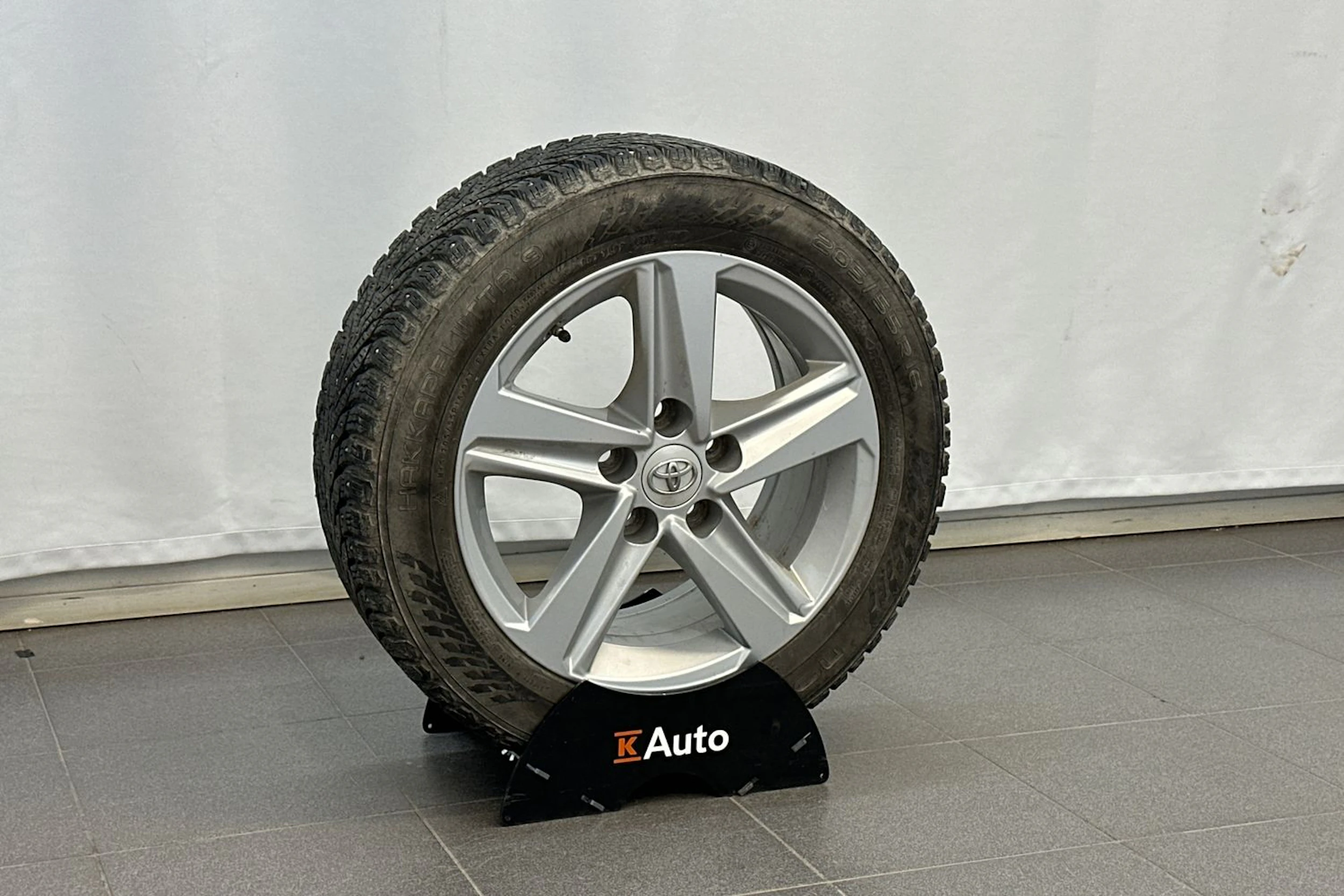 sininen Toyota Auris 2017 kuva 11.