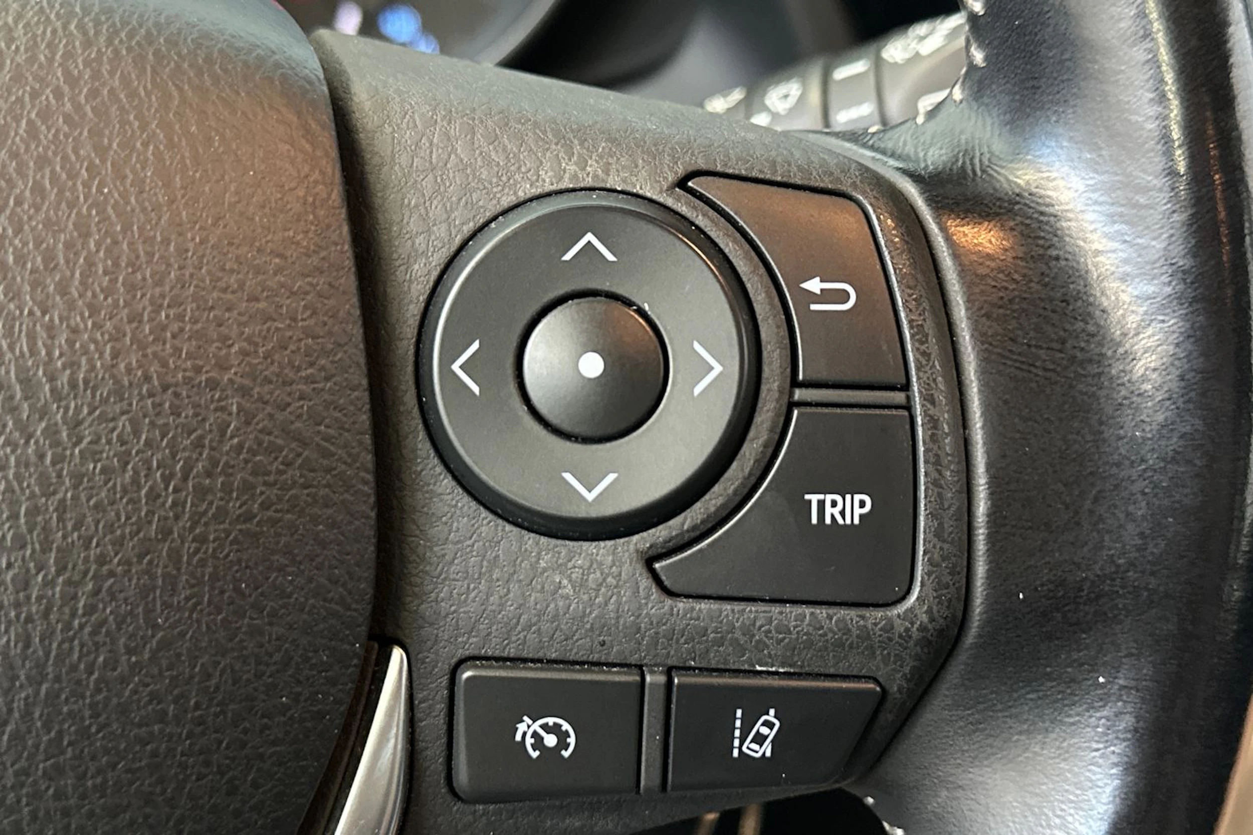 sininen Toyota Auris 2017 kuva 17.