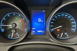 sininen Toyota Auris 2017 kuva 18.