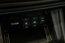 sininen Toyota Auris 2017 kuva 20.