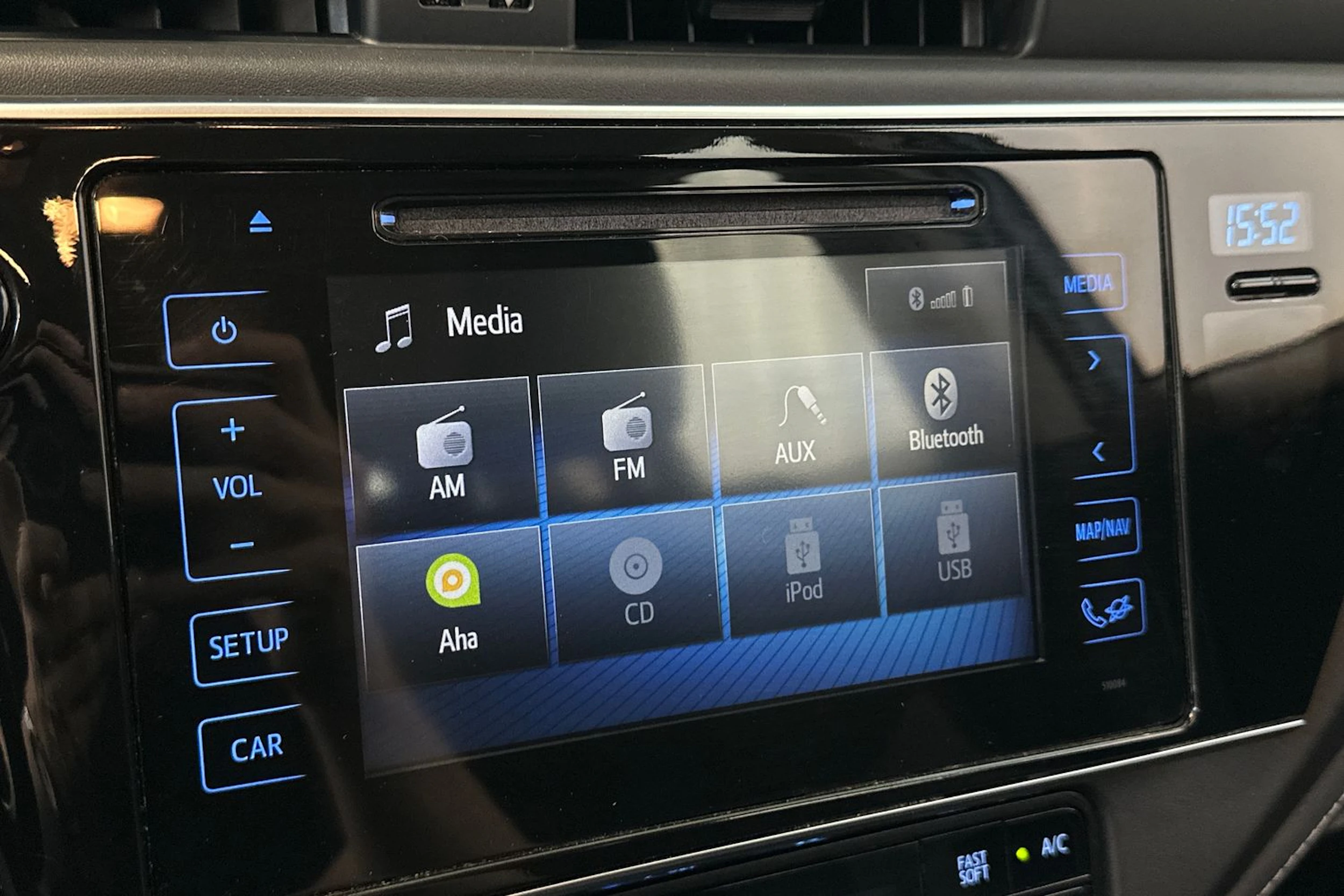 sininen Toyota Auris 2017 kuva 23.