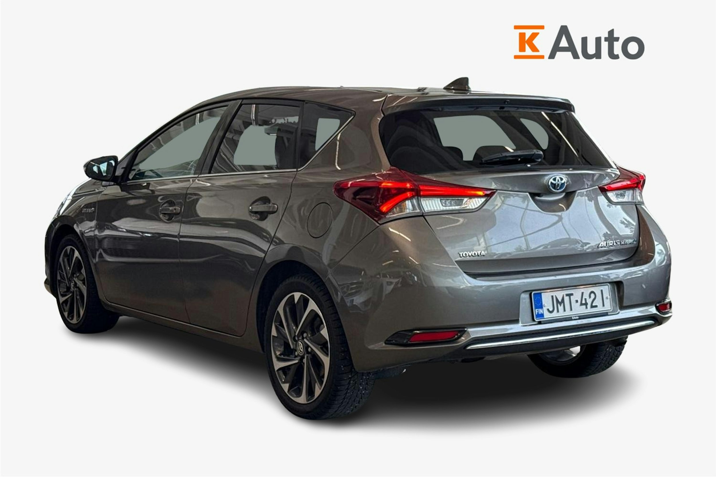 Harmaa Toyota Auris 2017 kuva 2.