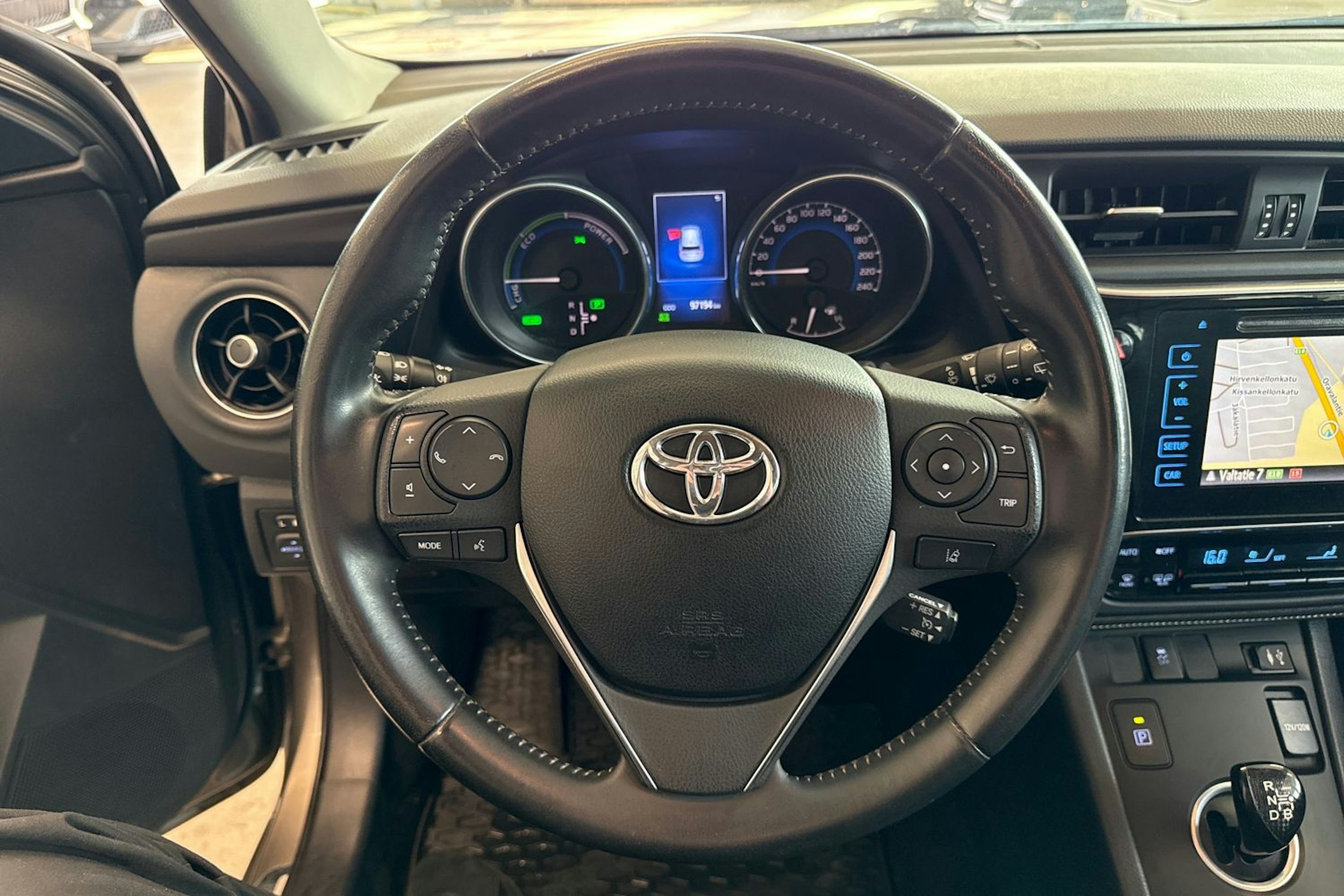 Harmaa Toyota Auris 2017 kuva 14.