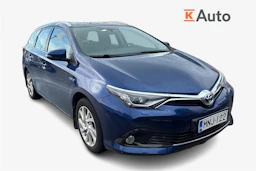 sininen Toyota Auris 2017 kuva 1.