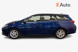 sininen Toyota Auris 2017 kuva 5.