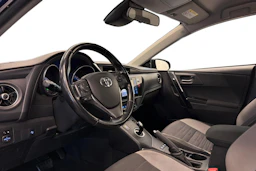 sininen Toyota Auris 2017 kuva 6.