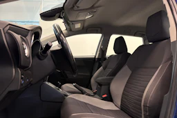 sininen Toyota Auris 2017 kuva 12.