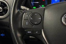 sininen Toyota Auris 2017 kuva 14.