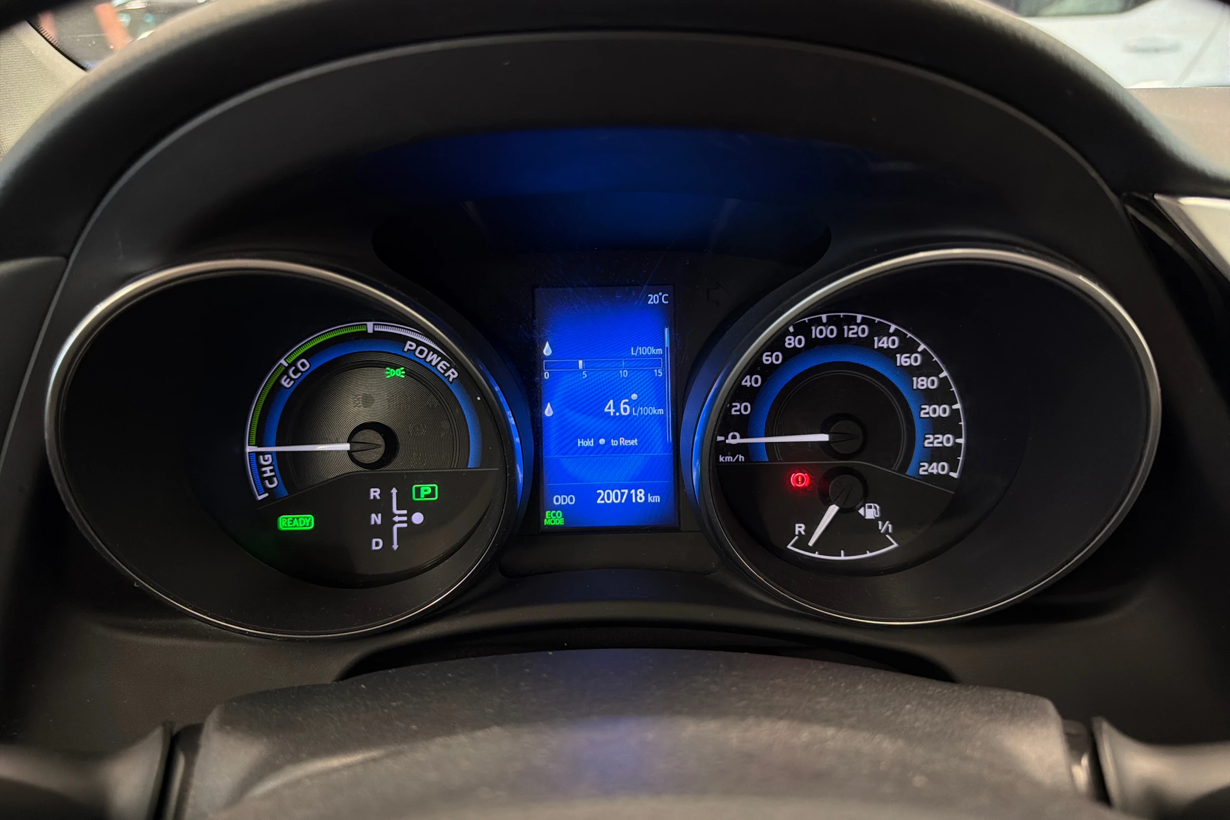 sininen Toyota Auris 2017 kuva 18.