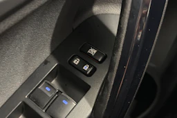 sininen Toyota Auris 2017 kuva 19.
