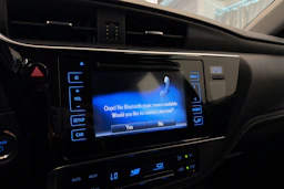 sininen Toyota Auris 2017 kuva 22.