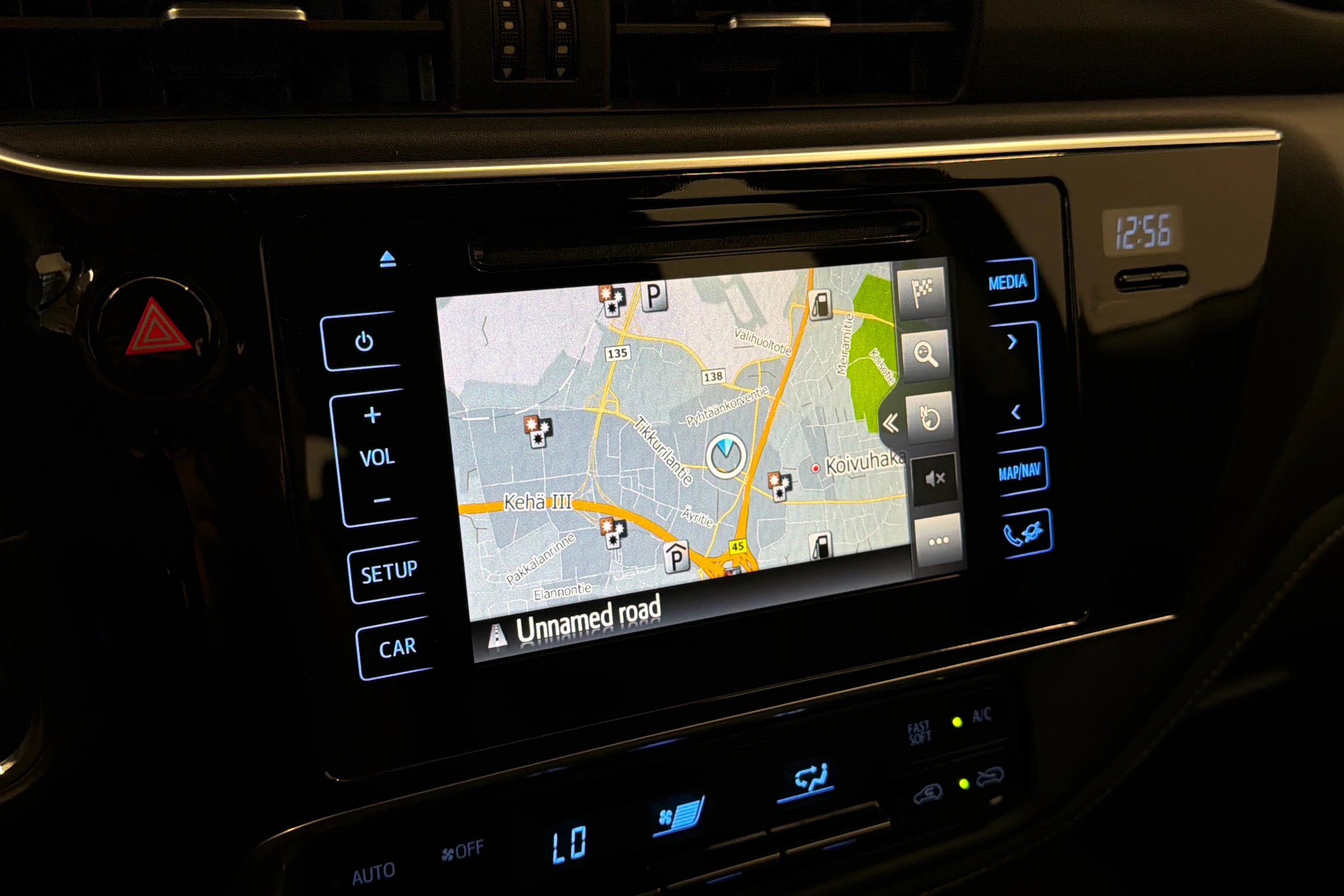 sininen Toyota Auris 2017 kuva 23.