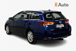 sininen Toyota Auris 2017 kuva 2.