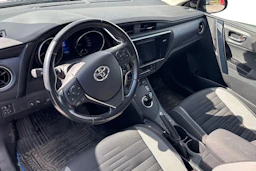 sininen Toyota Auris 2017 kuva 3.