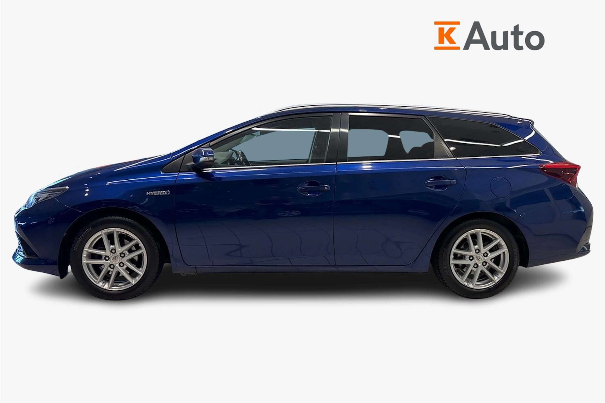 sininen Toyota Auris 2017 kuva 5.