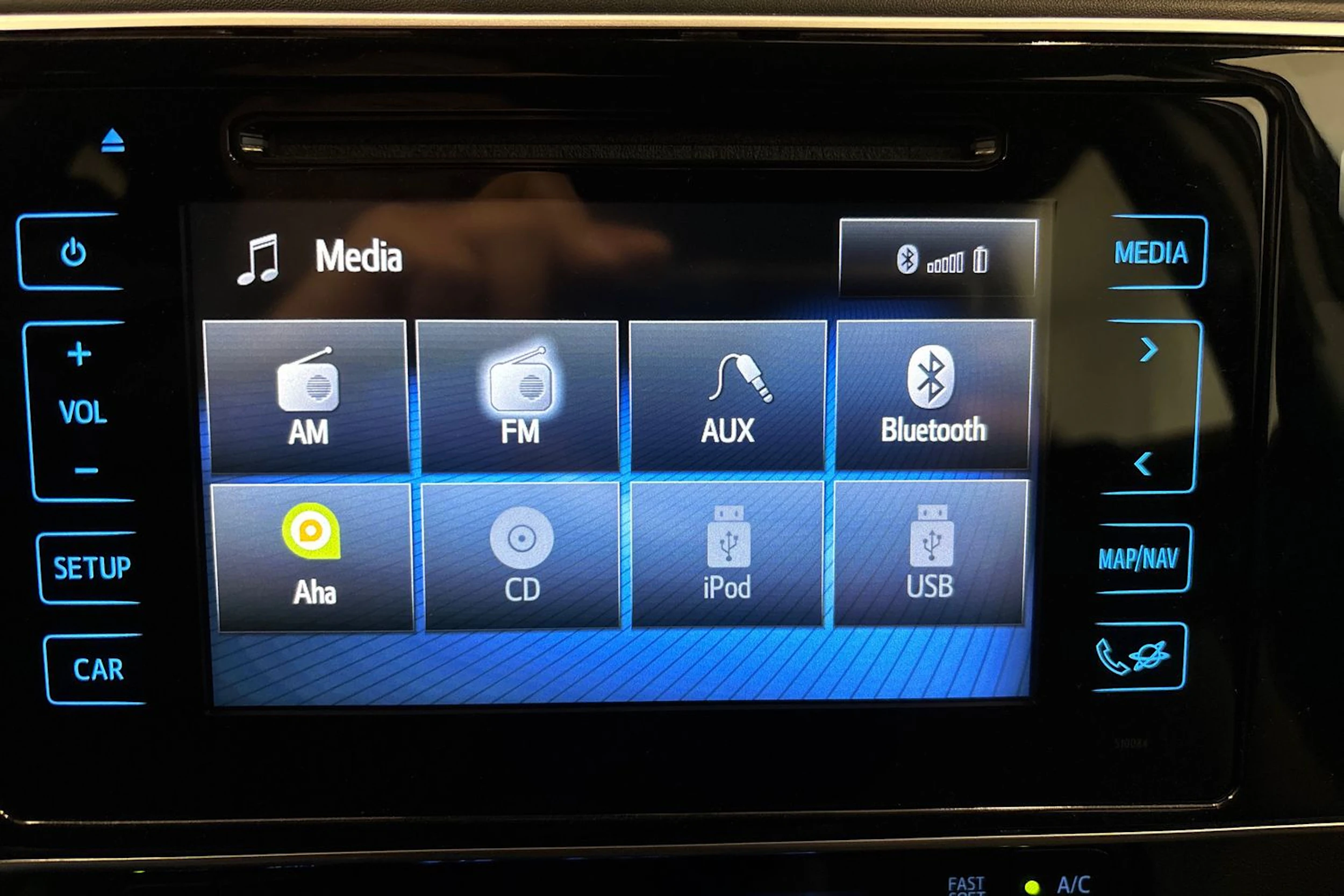 sininen Toyota Auris 2017 kuva 20.