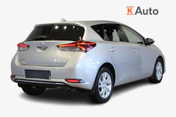 harmaa Toyota Auris 2018 kuva 2.