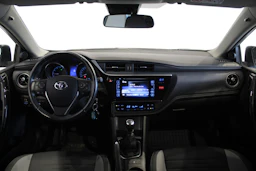 harmaa Toyota Auris 2018 kuva 3.