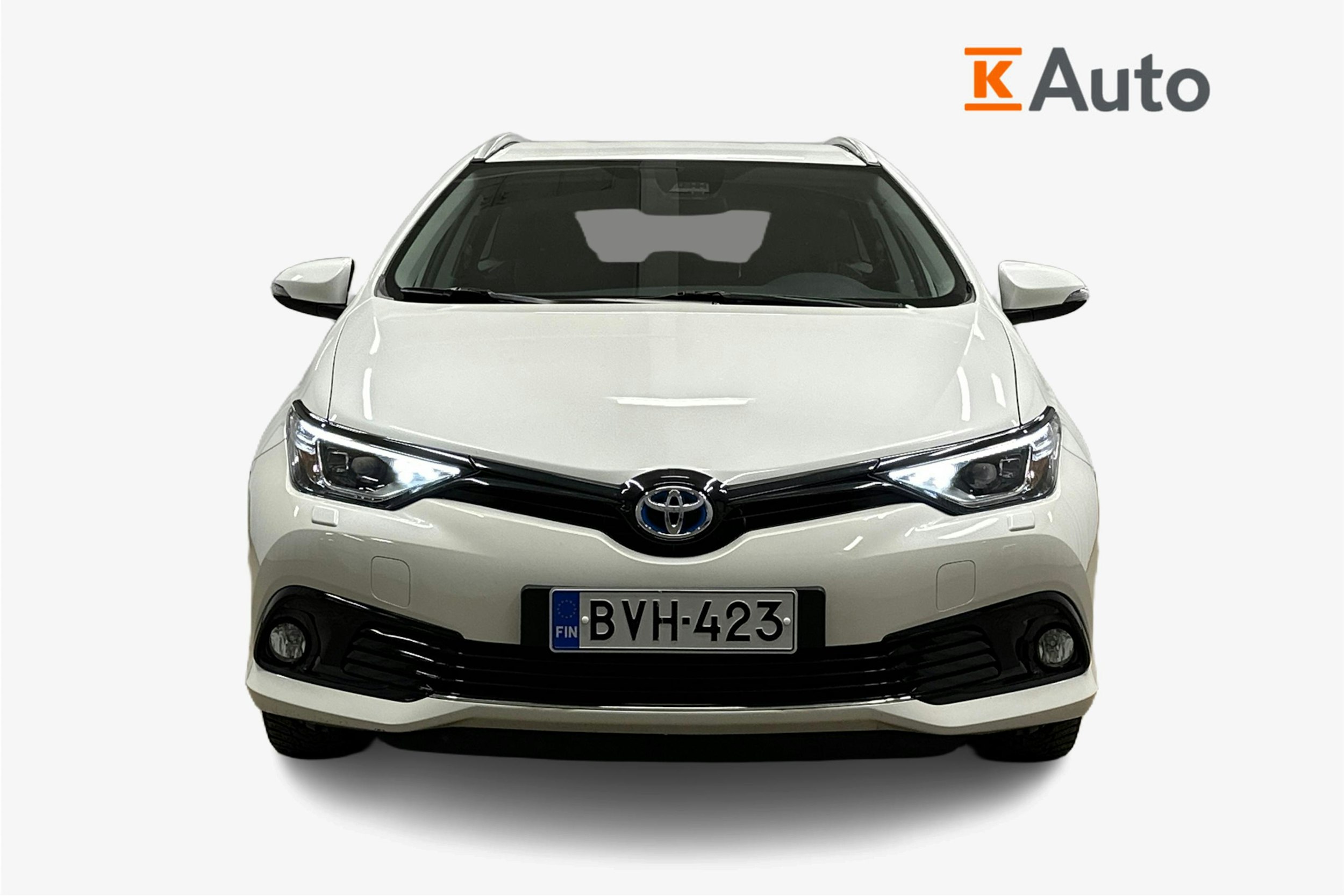 valkoinen Toyota Auris 2018 kuva 5.