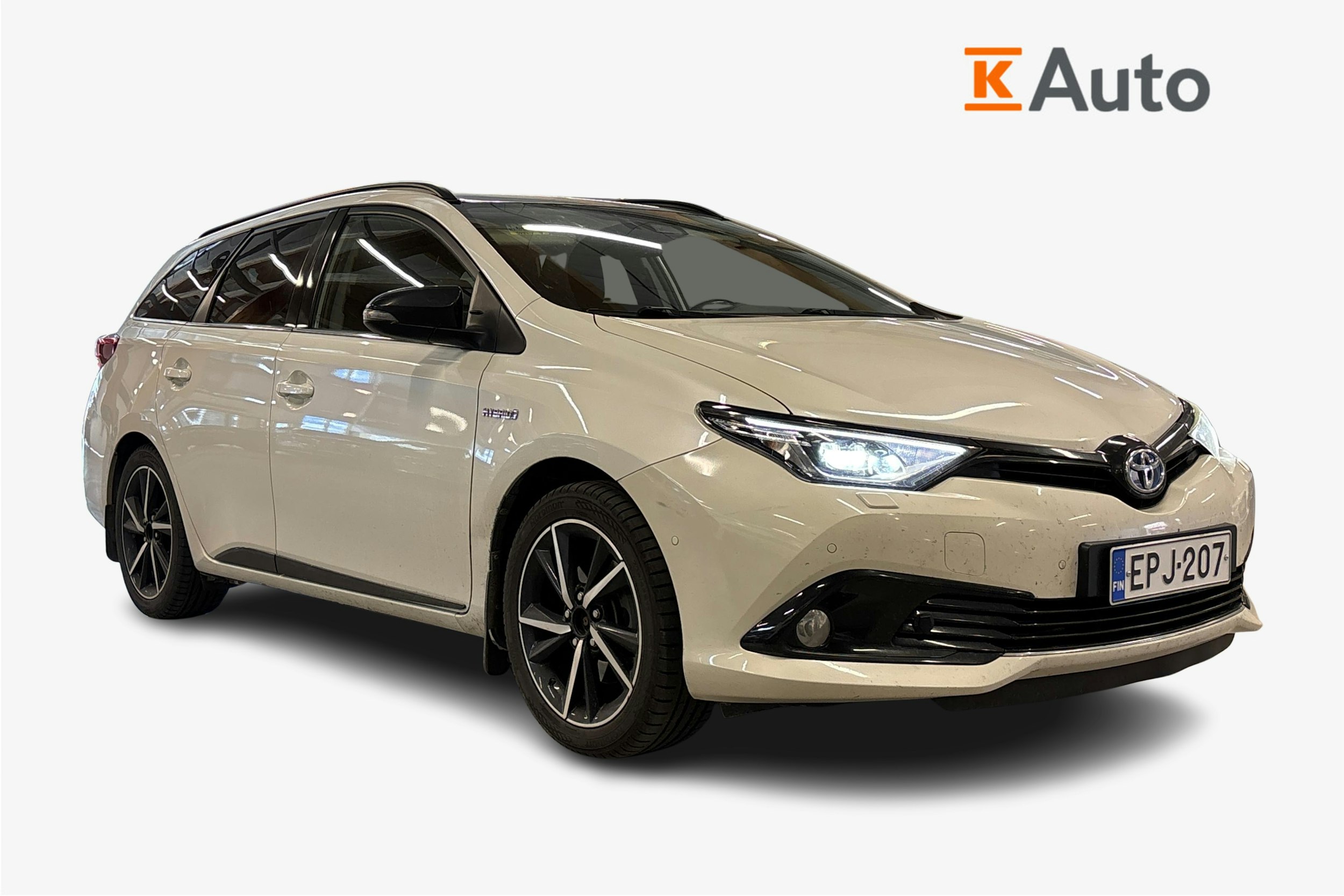 met. valkoinen Toyota Auris 2018 kuva 1.