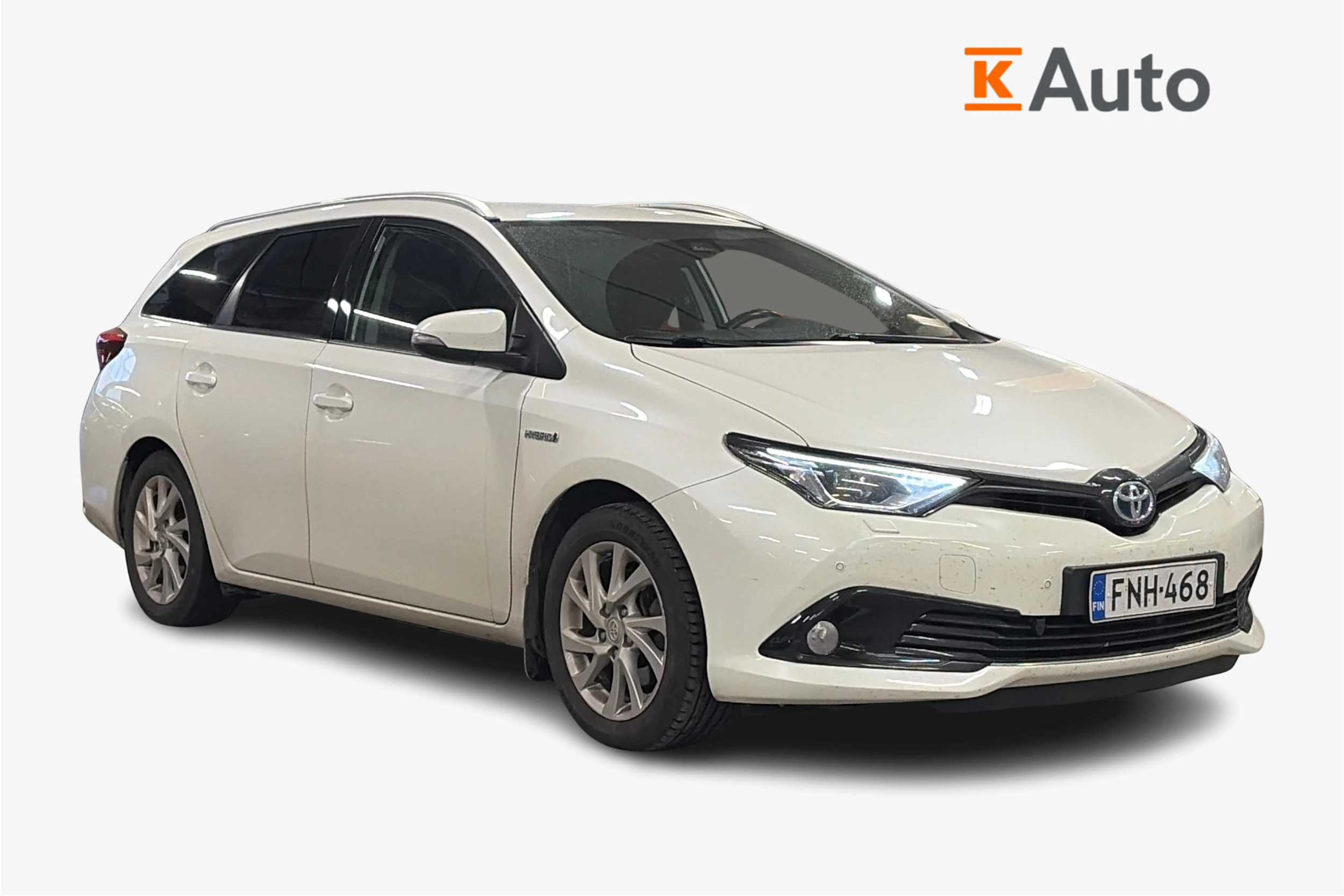 valkoinen Toyota Auris 2018 kuva 1.