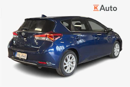sininen Toyota Auris 2018 kuva 2.