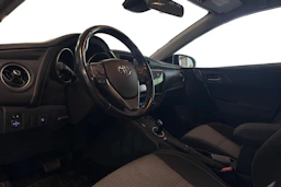 sininen Toyota Auris 2018 kuva 3.
