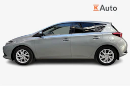 harmaa Toyota Auris 2018 kuva 5.