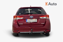 punainen Toyota Auris 2018 kuva 3.