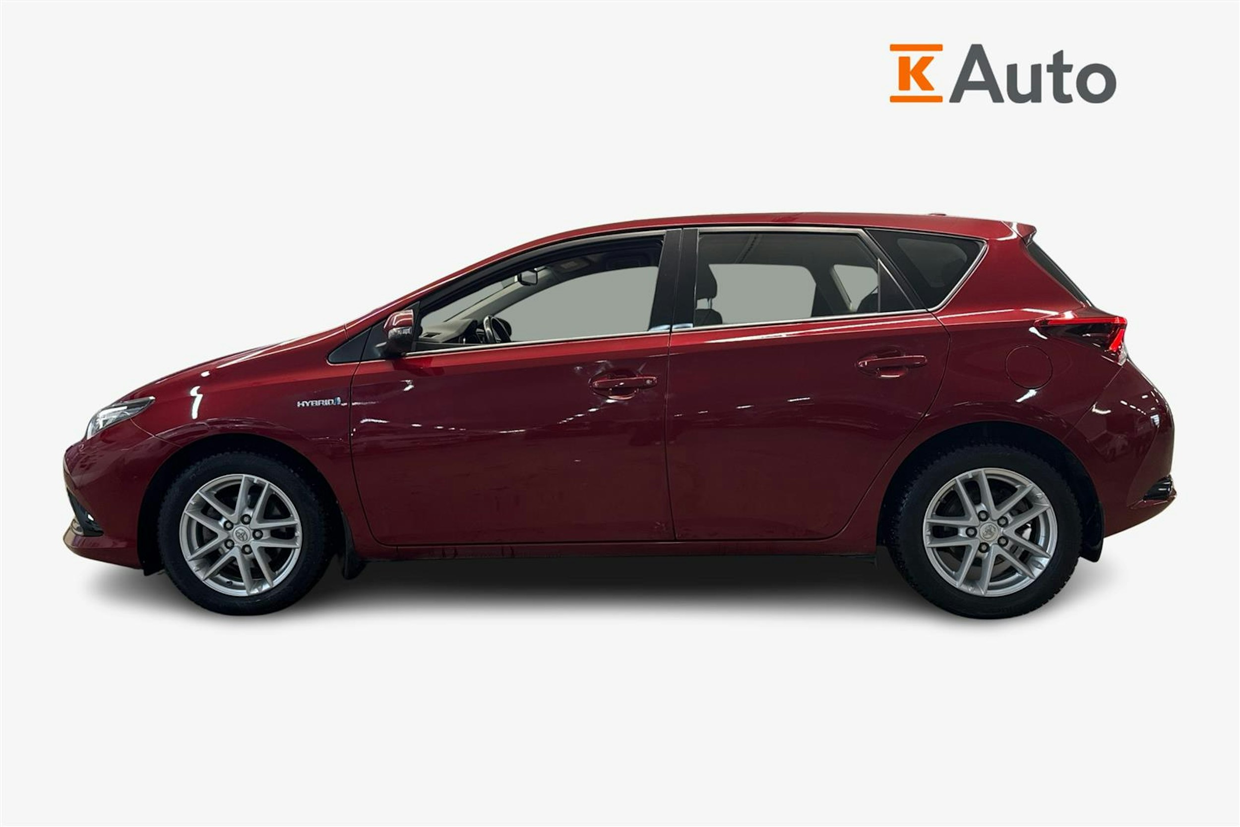 Punainen Toyota Auris 2018 kuva 5.