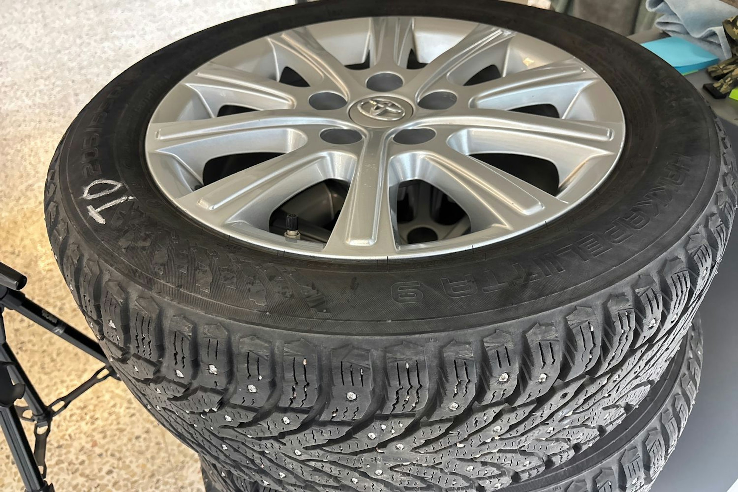 harmaa Toyota Auris 2018 kuva 15.