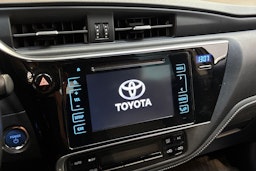harmaa Toyota Auris 2018 kuva 21.