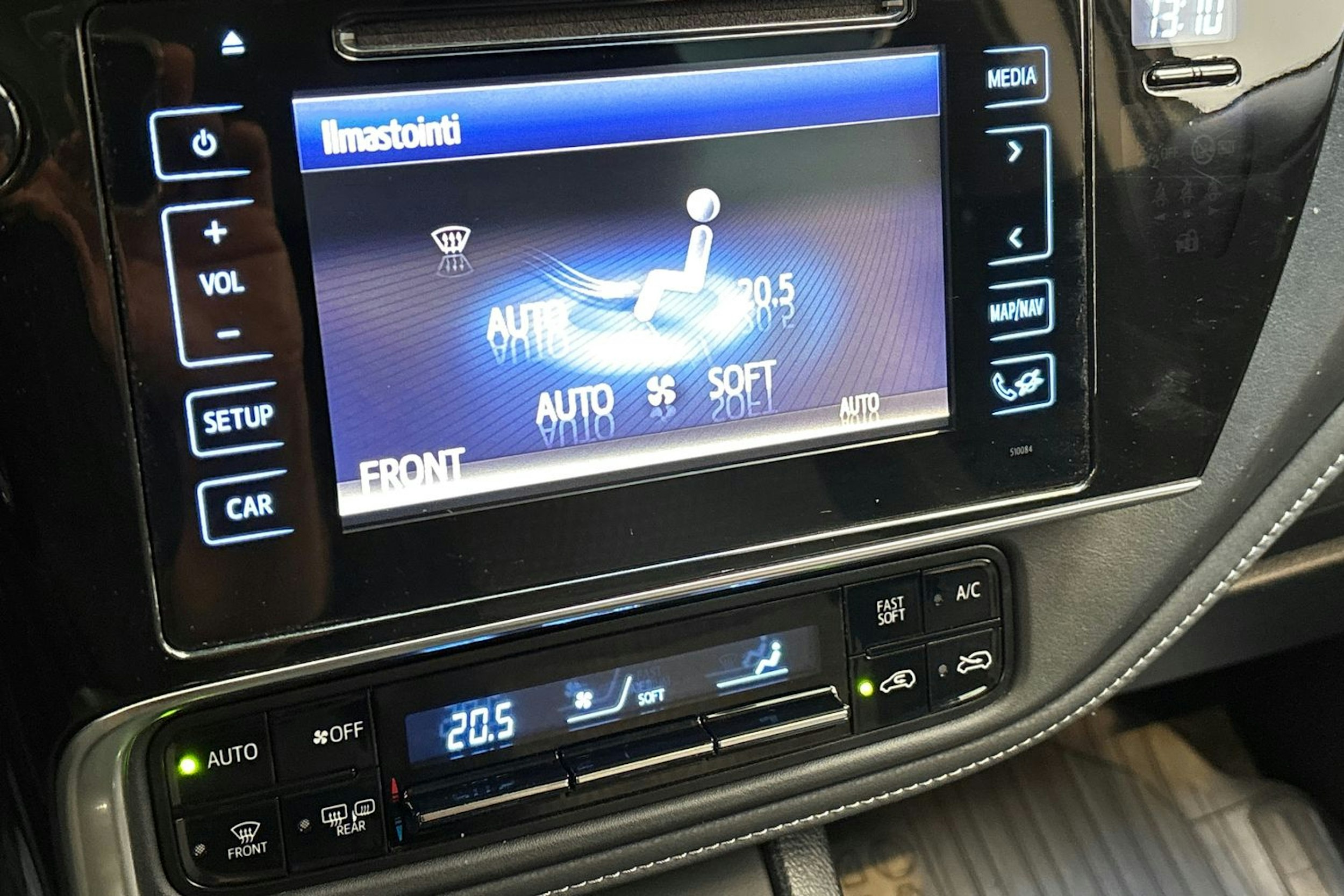 harmaa Toyota Auris 2018 kuva 26.