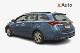 sininen Toyota Auris 2018 kuva 2.
