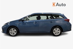sininen Toyota Auris 2018 kuva 5.